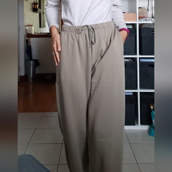🆕️NWT Old Navy Extra High-Waisted Vintage Lounge Sweatpants in 'Birch Leaf', M - Picture 13 of 15